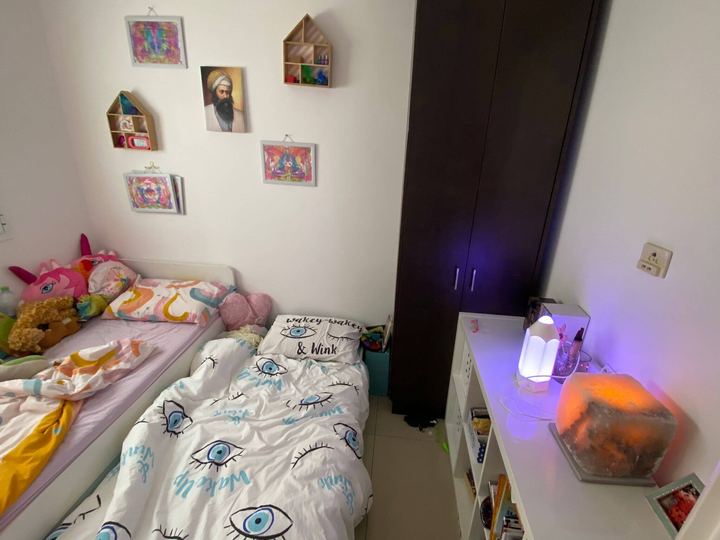 מנורת מלח רפואית בבית של לקוח
